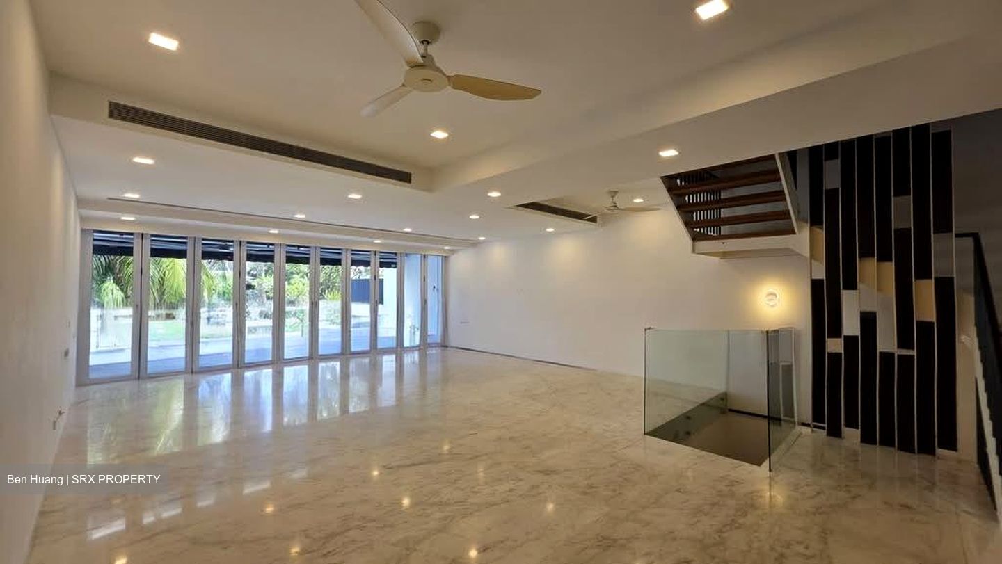 Ocean Drive (D4), Terrace #585099601